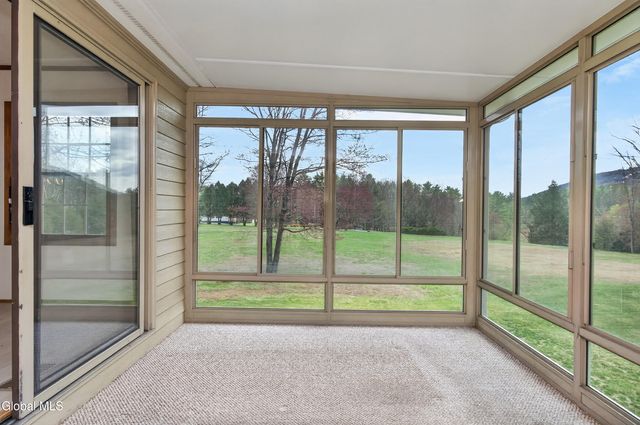 45 Laurel Lane, Queensbury, NY 12804