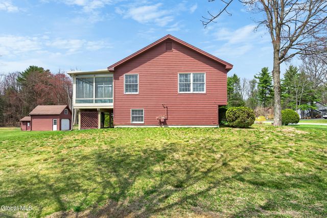 45 Laurel Lane, Queensbury, NY 12804