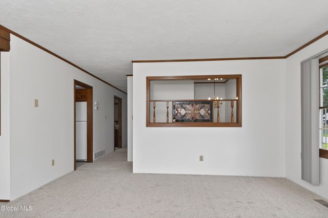 45 Laurel Lane, Queensbury, NY 12804