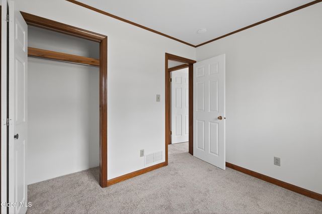 45 Laurel Lane, Queensbury, NY 12804