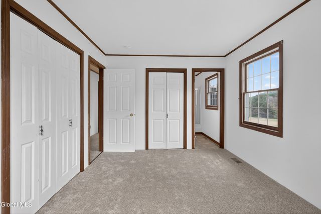 45 Laurel Lane, Queensbury, NY 12804