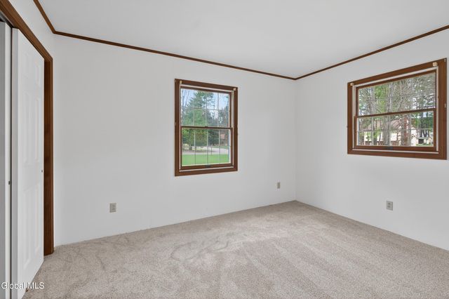 45 Laurel Lane, Queensbury, NY 12804