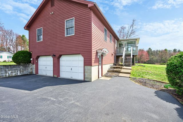 45 Laurel Lane, Queensbury, NY 12804