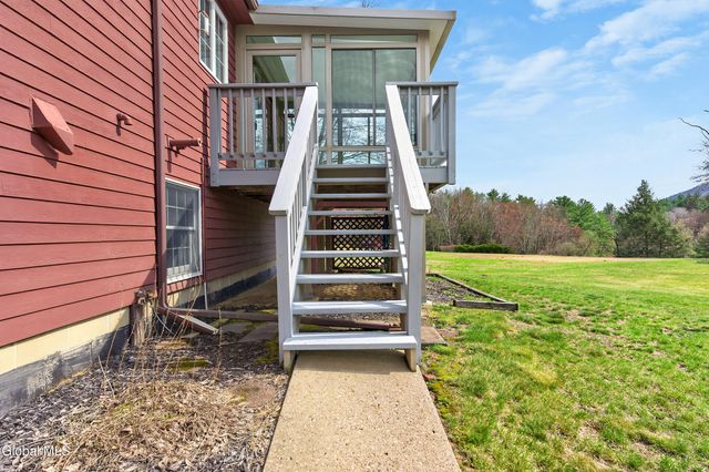 45 Laurel Lane, Queensbury, NY 12804