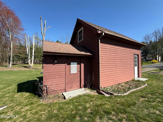 45 Laurel Lane, Queensbury, NY 12804