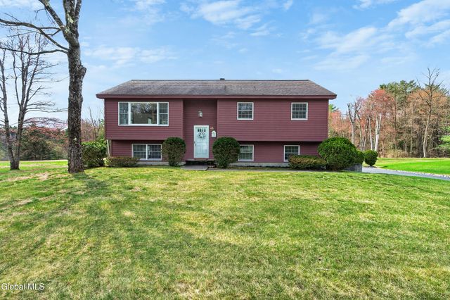 45 Laurel Lane, Queensbury, NY 12804