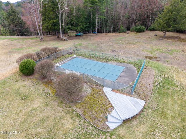 45 Laurel Lane, Queensbury, NY 12804