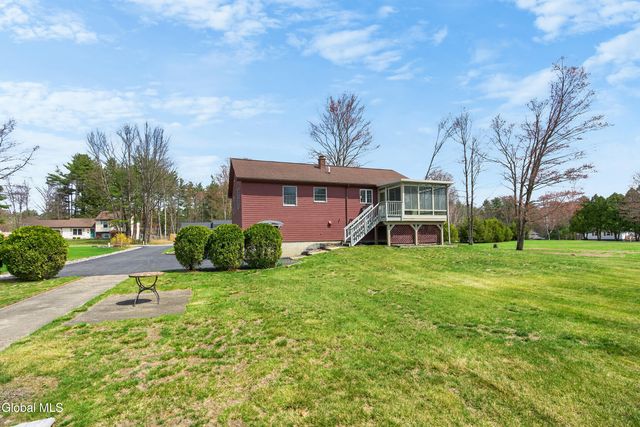 45 Laurel Lane, Queensbury, NY 12804