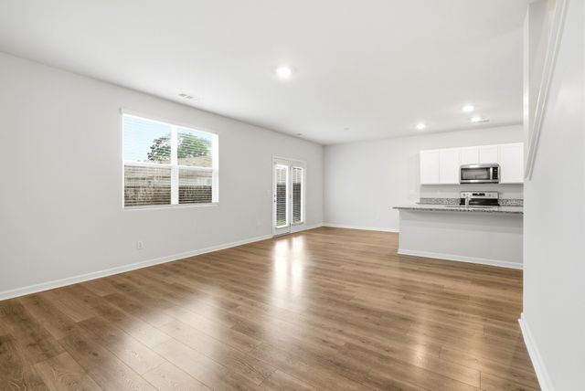 125 Stammer Farms Blvd, Chapel Hill, TN 37034