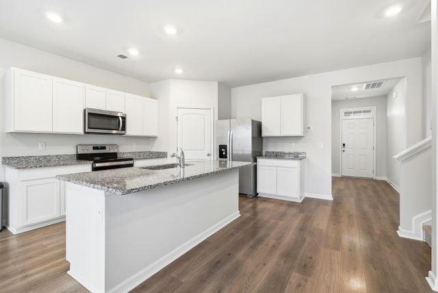 125 Stammer Farms Blvd, Chapel Hill, TN 37034