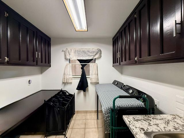 6928 E Lane Avenue, Fresno, CA 93727