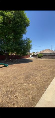 6928 E Lane Avenue, Fresno, CA 93727