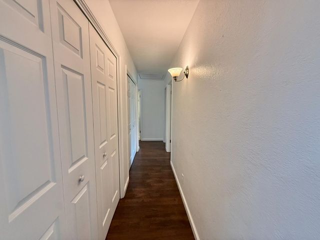 6928 E Lane Avenue, Fresno, CA 93727