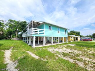 1480/1482 Lura AVE, Fort Myers, FL 33916