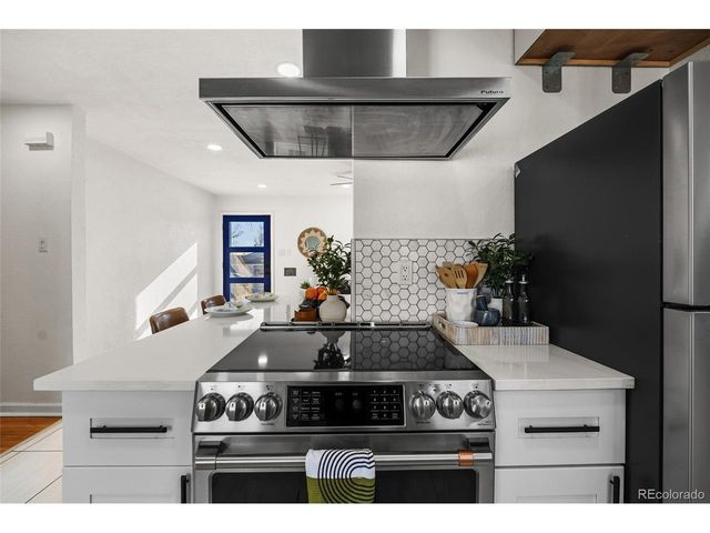 4535 Vallejo St, Denver, CO 80211