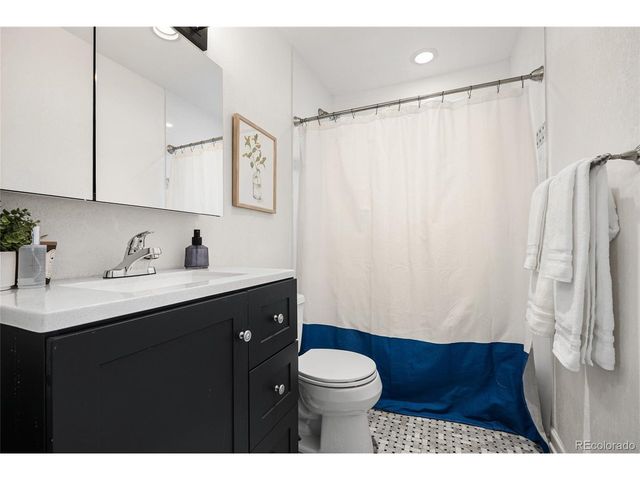 4535 Vallejo St, Denver, CO 80211