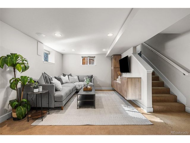 4535 Vallejo St, Denver, CO 80211