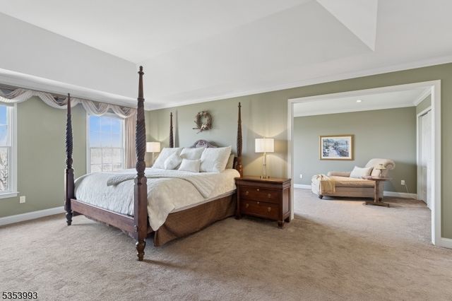 15 Middlesworth Farm Road, Washington Twp., NJ 07853