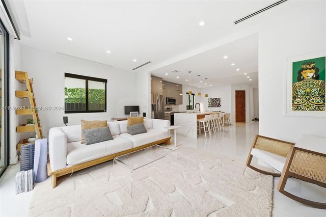 3061 SW 21st Ter 3061, Miami, FL 33145