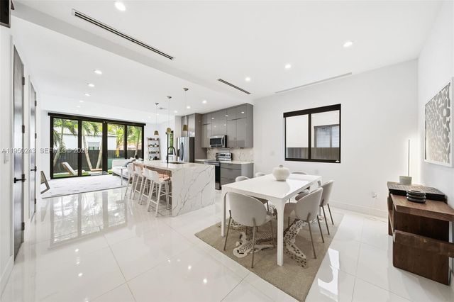 3061 SW 21st Ter 3061, Miami, FL 33145