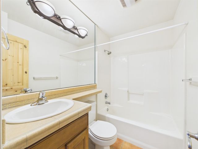 2210 Miguel Chavez 111, Santa Fe, NM 87505