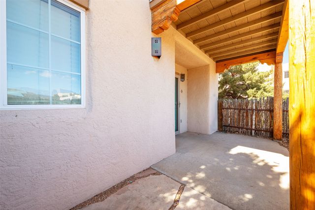2210 Miguel Chavez 111, Santa Fe, NM 87505