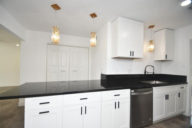 5801 Lumberdale Road 120, Houston, TX 77092