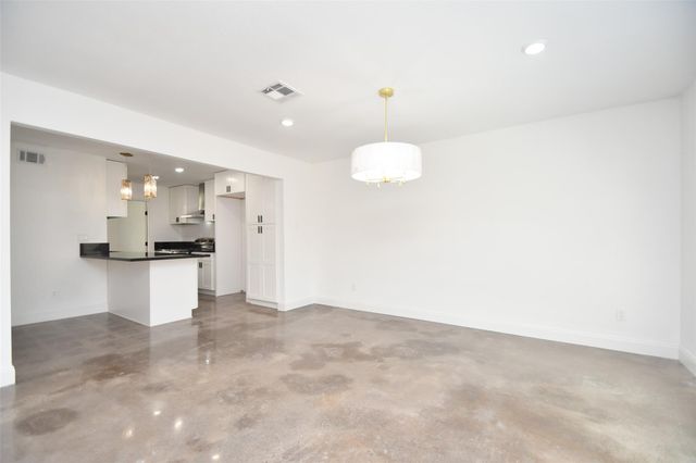 5801 Lumberdale Road 120, Houston, TX 77092