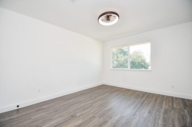 5801 Lumberdale Road 120, Houston, TX 77092