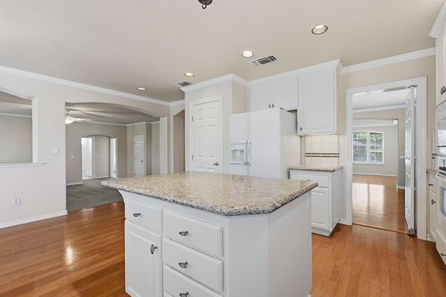 4051 Luxor Ln, Granite Bay, CA 95746