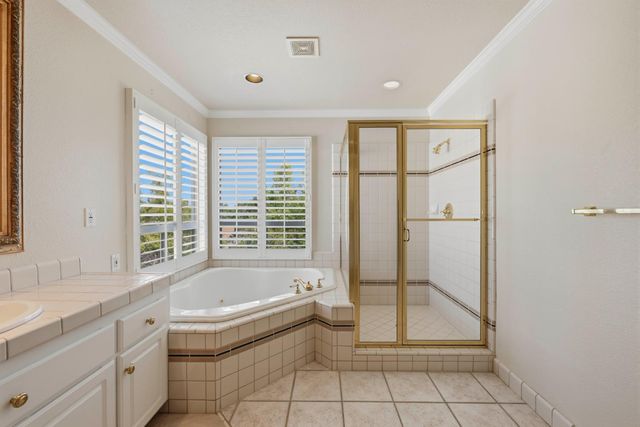 4051 Luxor Ln, Granite Bay, CA 95746