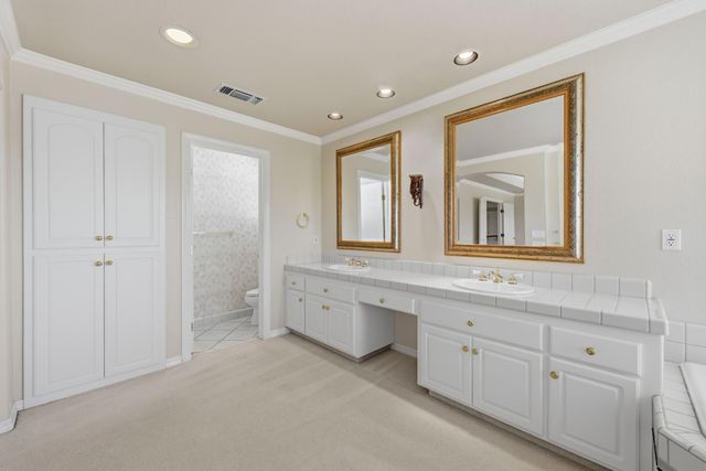 4051 Luxor Ln, Granite Bay, CA 95746