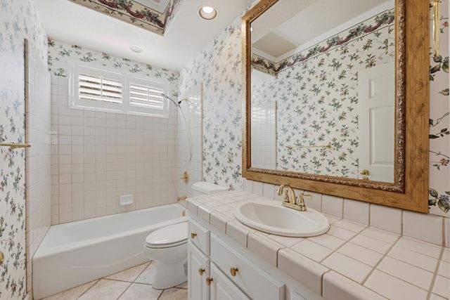 4051 Luxor Ln, Granite Bay, CA 95746