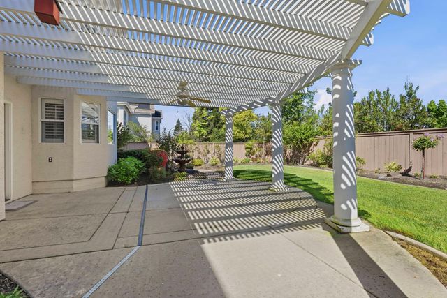 4051 Luxor Ln, Granite Bay, CA 95746