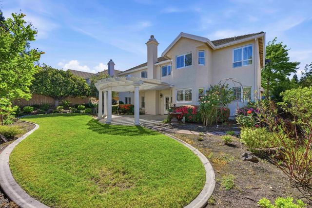 4051 Luxor Ln, Granite Bay, CA 95746