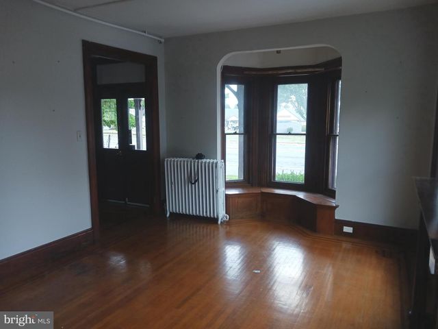 5870 EASTON RD, Pipersville, PA 18947