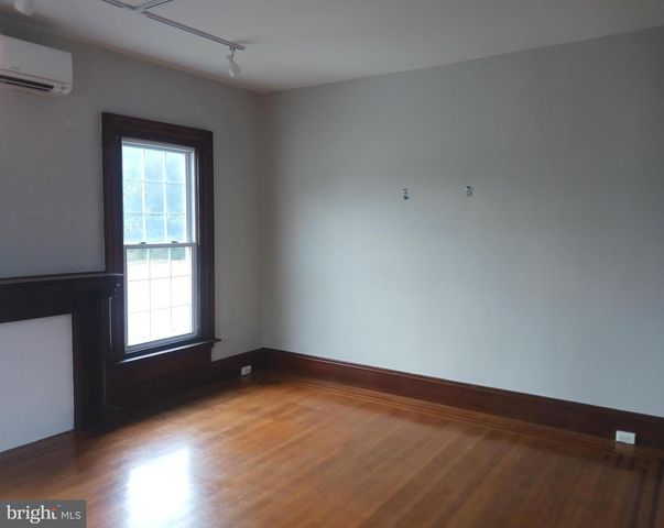 5870 EASTON RD, Pipersville, PA 18947