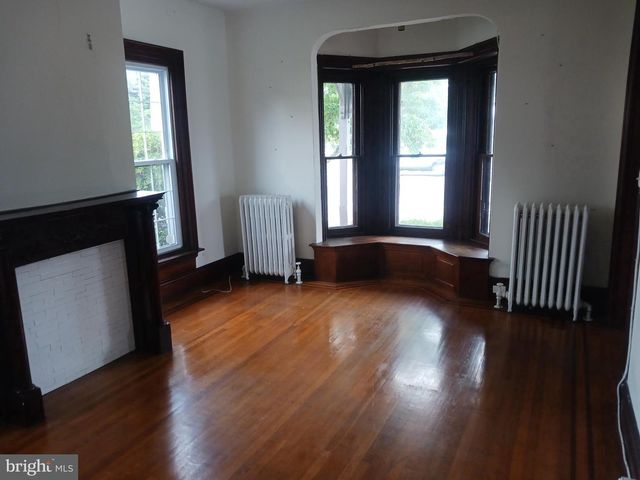 5870 EASTON RD, Pipersville, PA 18947