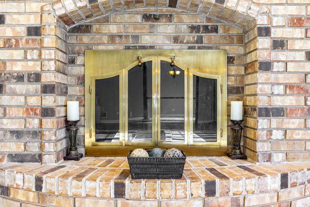 1N020 Prairie Path Lane, Winfield, IL 60190