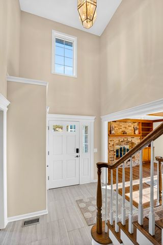 1N020 Prairie Path Lane, Winfield, IL 60190