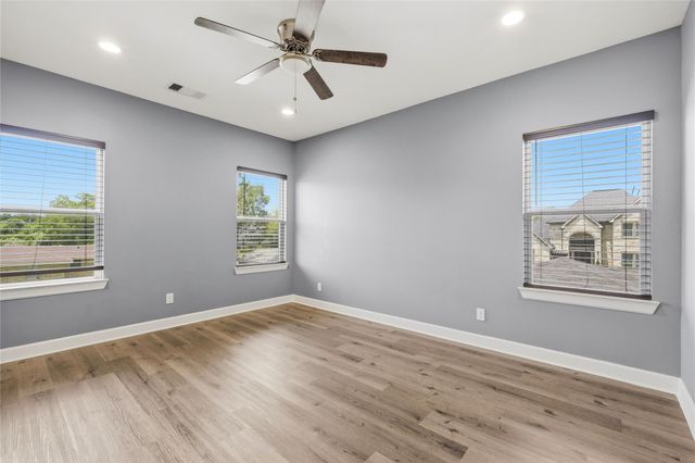 8419 Observatory Street, Houston, TX 77088