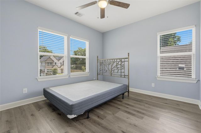 8419 Observatory Street, Houston, TX 77088