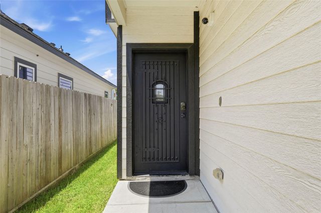 8419 Observatory Street, Houston, TX 77088