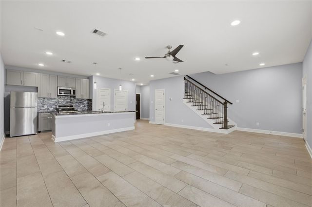 8419 Observatory Street, Houston, TX 77088