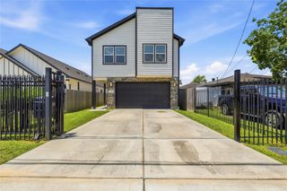 8419 Observatory Street, Houston, TX 77088