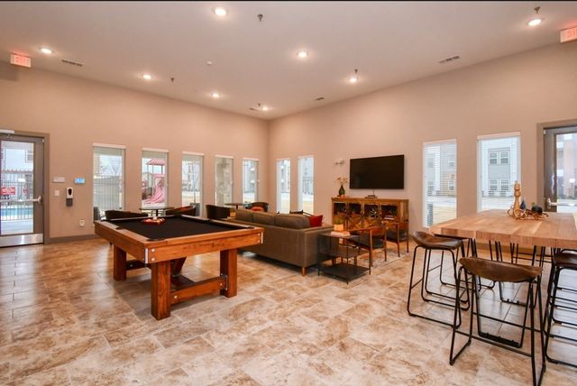 4800 W Illinois Avenue 3111, Dallas, TX 75211