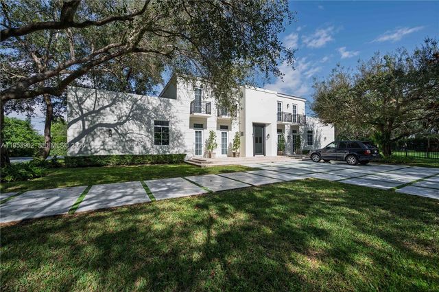 6355 SW 114th Street -, Pinecrest, FL 33156