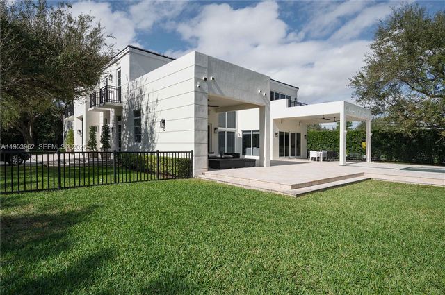 6355 SW 114th Street -, Pinecrest, FL 33156