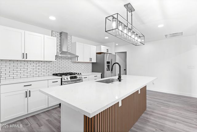 2914 N 81ST Avenue, Phoenix, AZ 85033