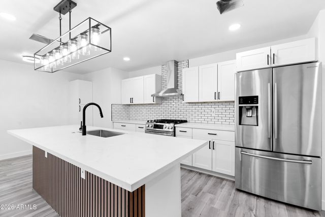 2914 N 81ST Avenue, Phoenix, AZ 85033